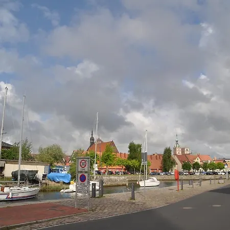 Апартаменты Am Sund Штральзунд